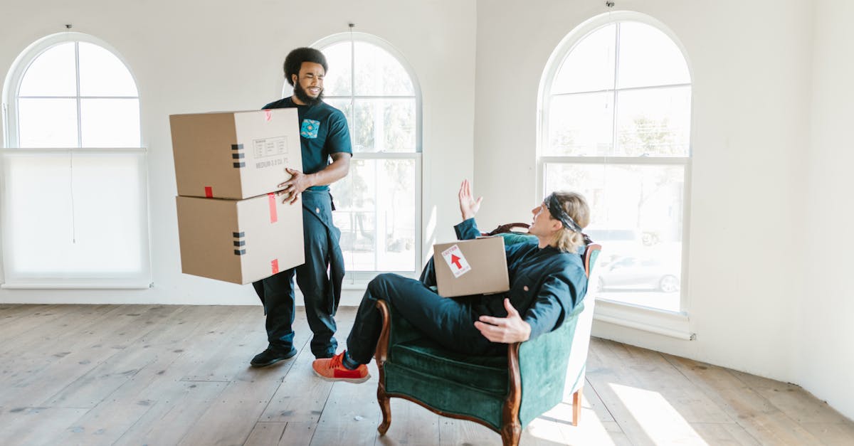 What to Expect from a White Glove Furniture Delivery Service